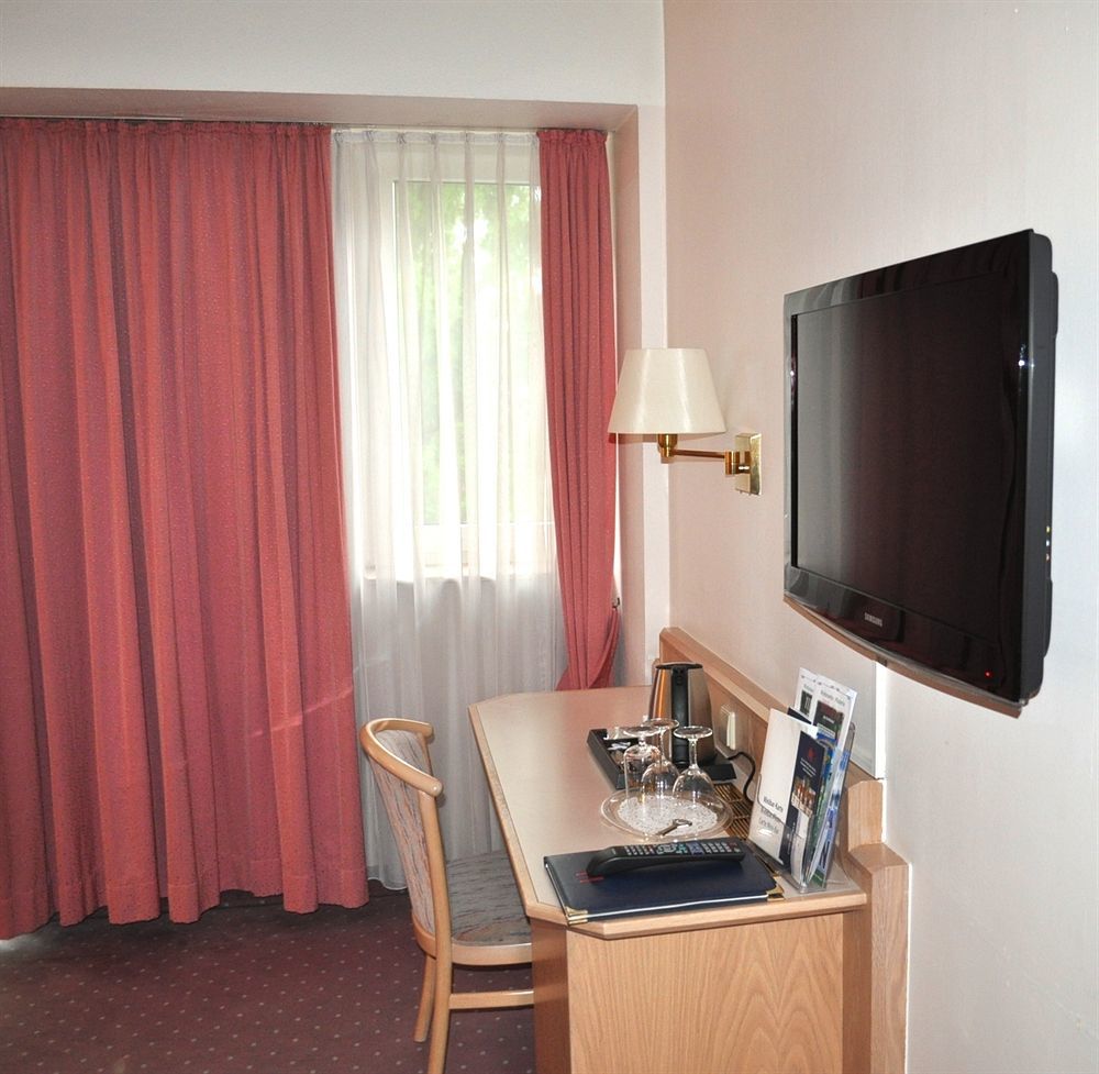 Parkhotel Frankfurt Airport Hattersheim am Main Exterior photo